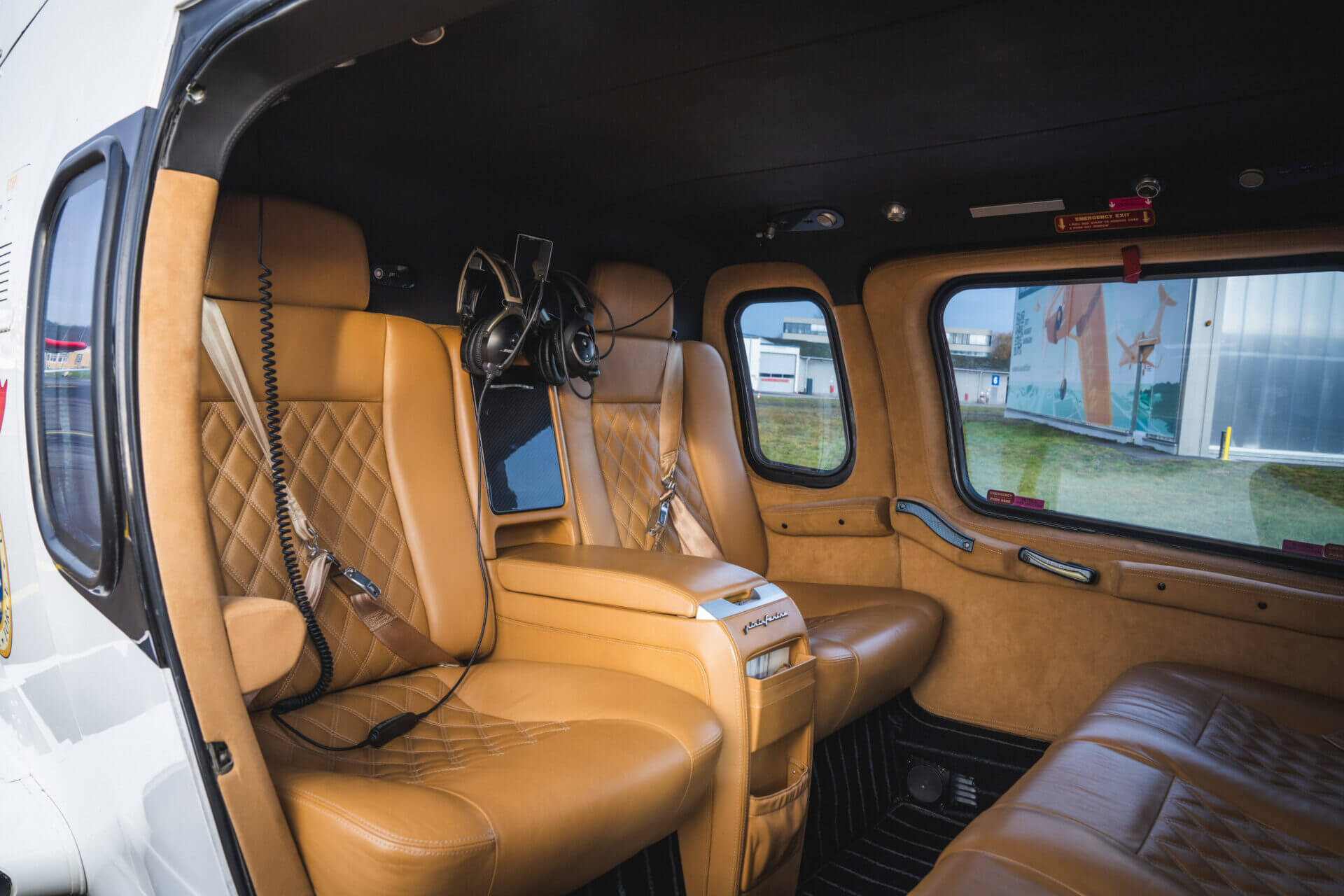 2003 Leonardo A109E, photo 4