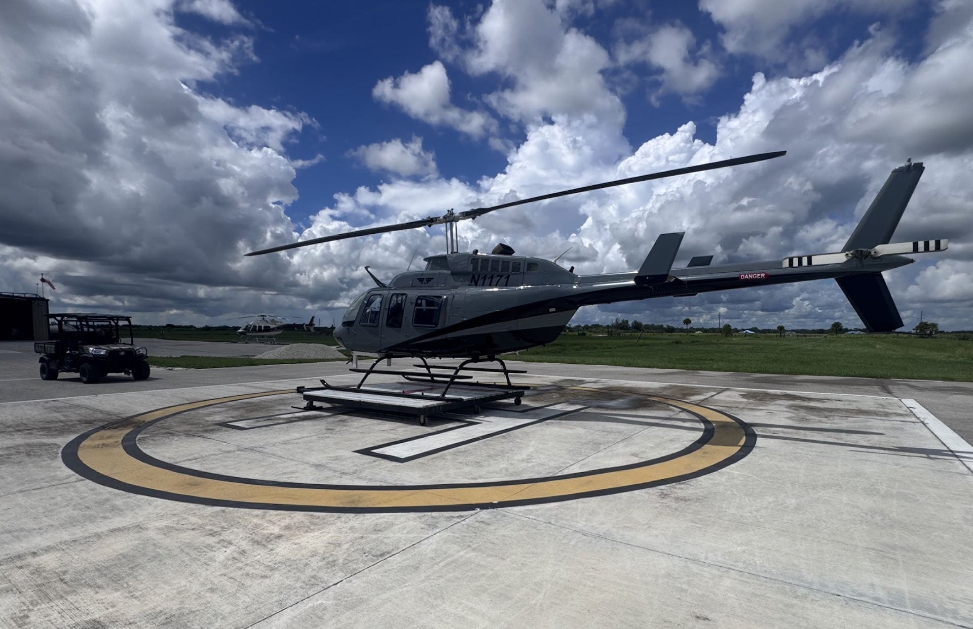 1979 Bell 206L1-C30P, photo 9