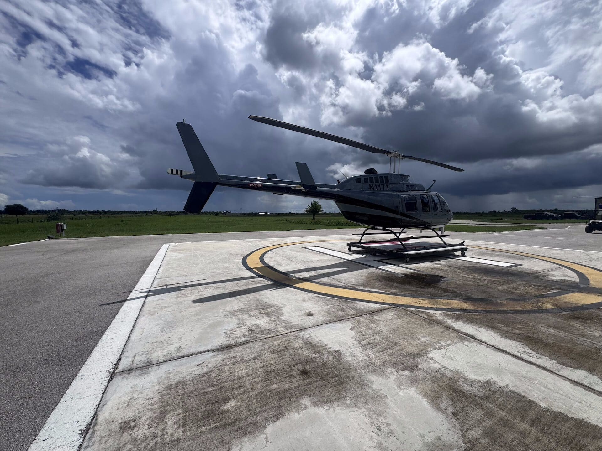 1979 Bell 206L1-C30P, photo 10