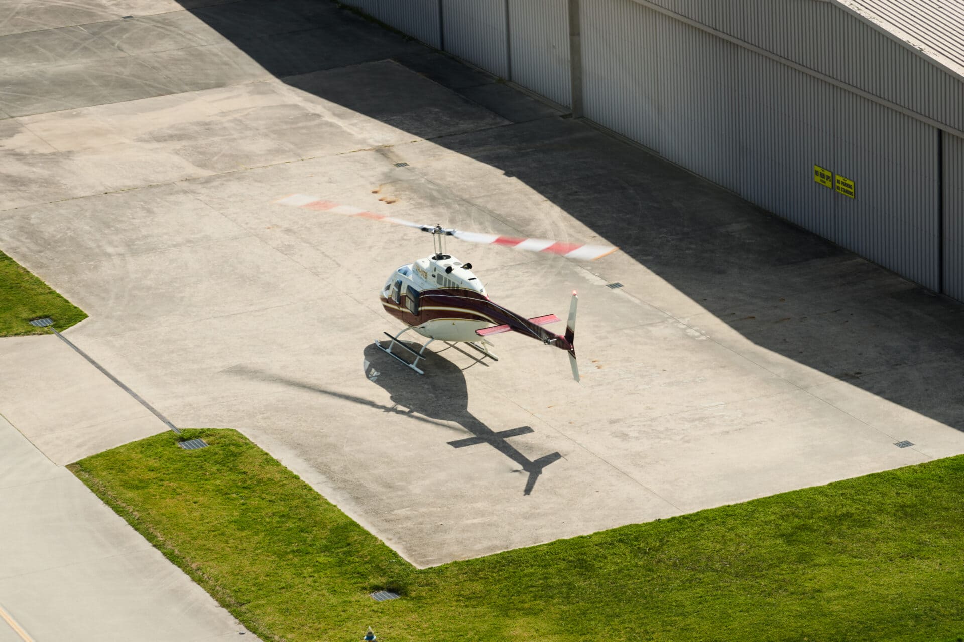 1984 Bell 206B, photo 3